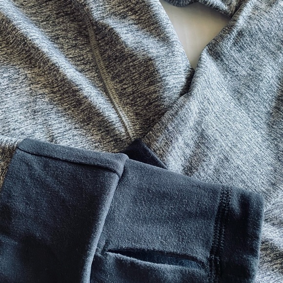 Lululemon Hoodie with Bonus Bag Size 4 - Picture 5 of 6